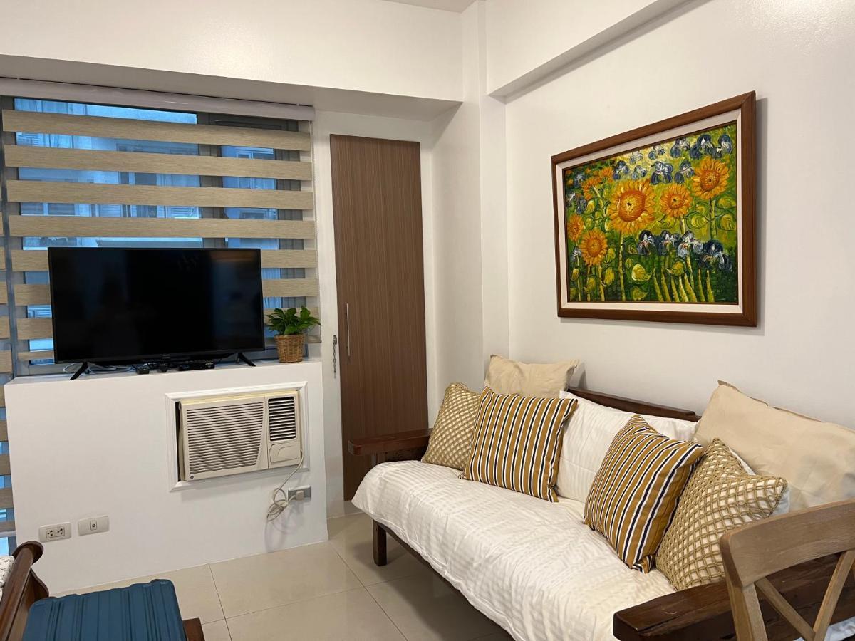 Telly'S Studio Across Naia3 Manila Bagian luar foto